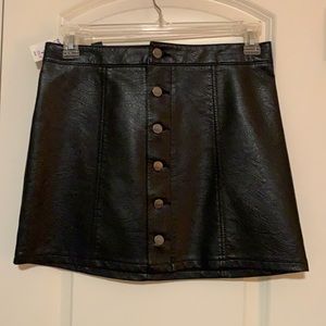 Express vegan leather like skirt